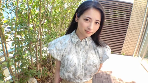 SIRO-5181 [Takamine no Hana] A neat and clean beauty who welcomes her third dick in her life! Even though she had only experienced normal sex, she was wanted so intensely that she squirted and screamed! [First shoot] AV application online → AV experienc